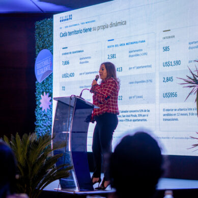 Lucía Rivers presentación evento GGBC